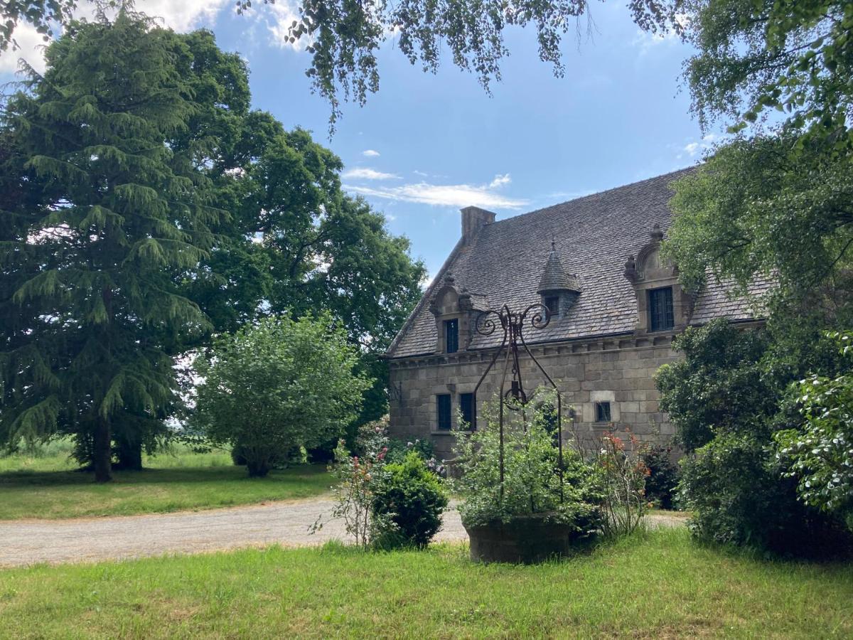 Pleugueneuc La Forge De La Coudraie Bed & Breakfast エクステリア 写真