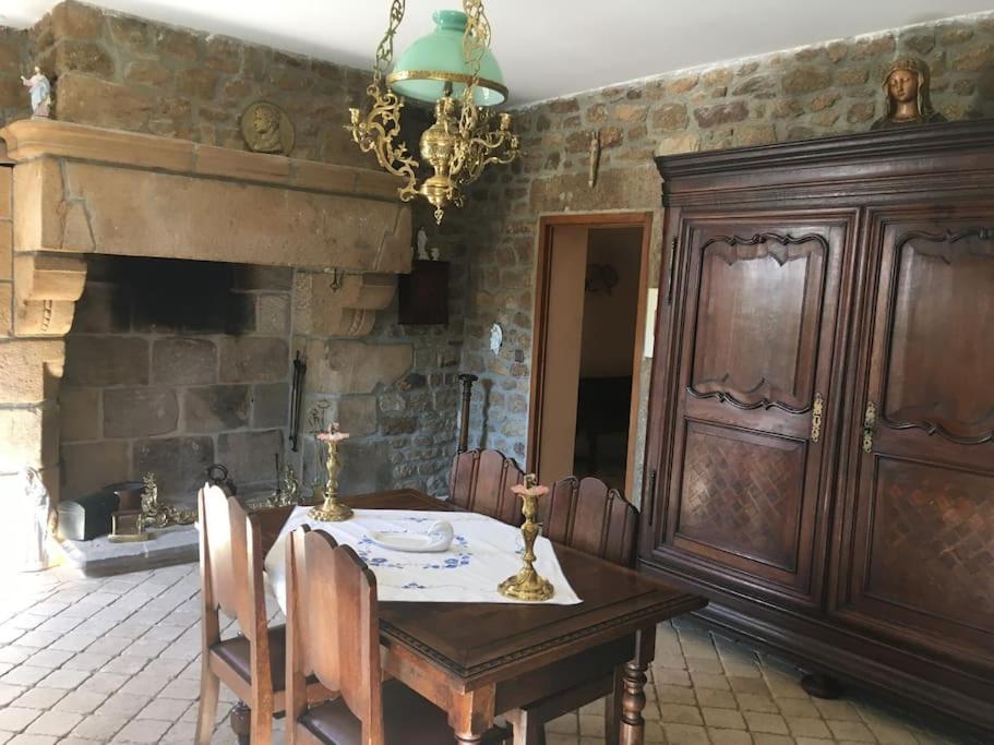 Pleugueneuc La Forge De La Coudraie Bed & Breakfast エクステリア 写真