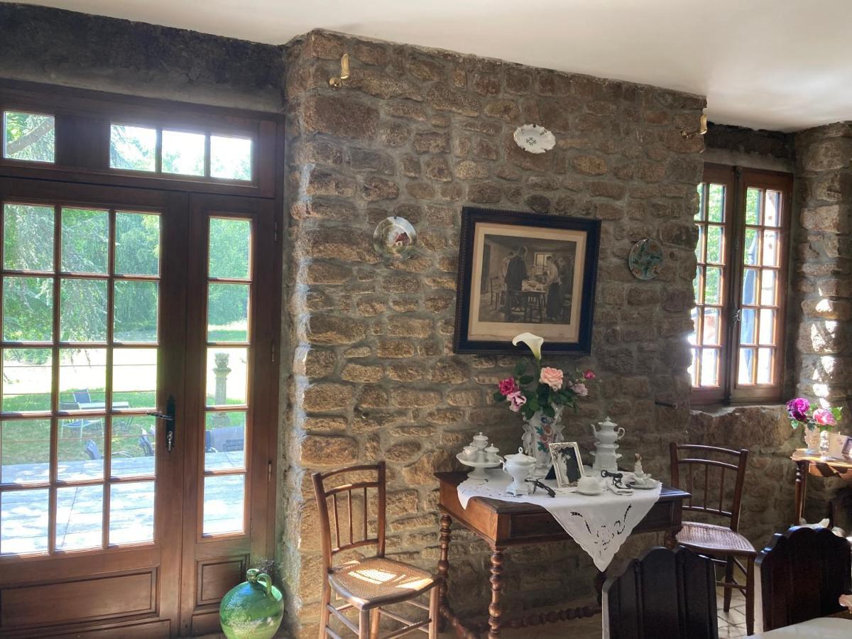 Pleugueneuc La Forge De La Coudraie Bed & Breakfast エクステリア 写真